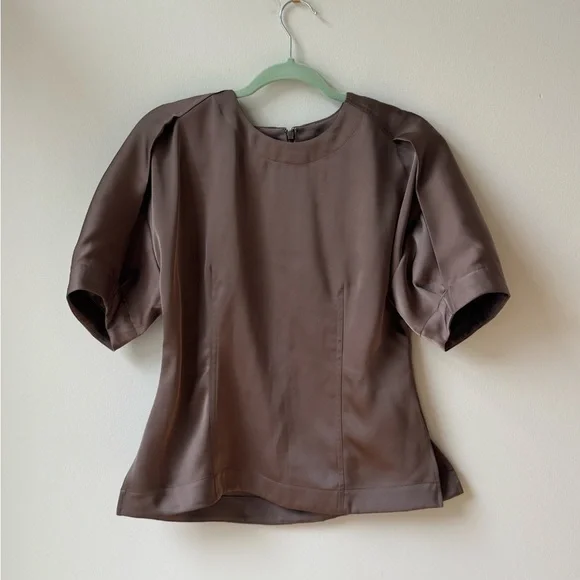NWT Banana Republic Size 8 Women’s Double Seam Cognac Brown Satin Top Blouse - Picture 2 of 16